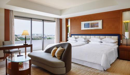 Executive Suite, Club lounge access, 2 Double, Main Building