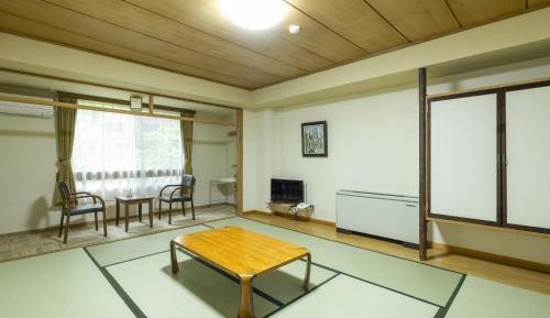 Japanese-Style Room