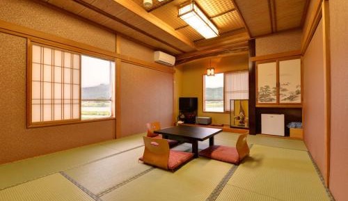 Japanese-Style Quadruple Room