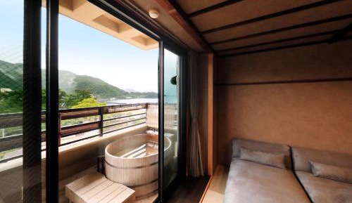 Twin Room with Private Bathroom