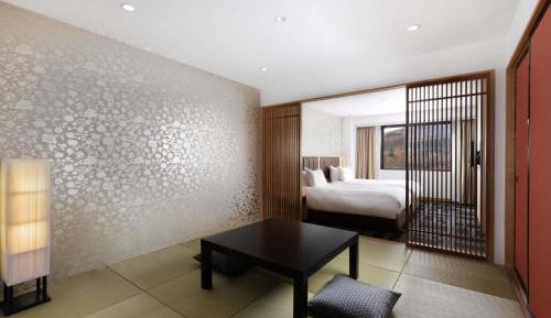 Japanese-Western Style Privilege Junior Suite with Two Single Beds and Three Futon Beds 
