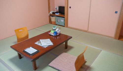 Economy Japanese-Style Room with Shared Bathroom