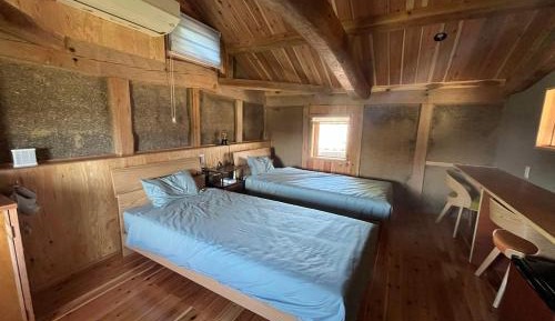 Quadruple Room with Private Bathroom