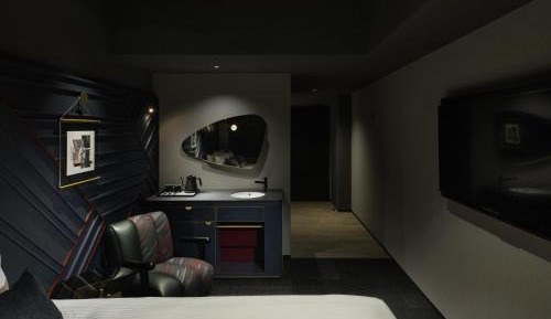 Standard Room with 1 Queen Bed