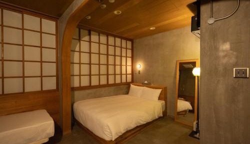 Large Japanese-Western Room