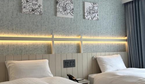 Superior Twin Room