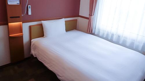 Standard Single Room - Non-Smoking