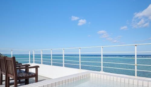 Deluxe Double Room with Balcony and Sea View