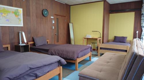 Triple Room with Shared Bathroom
