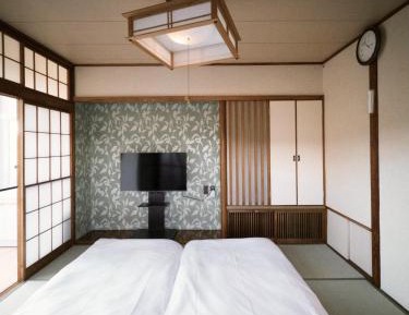 Twin Room with Private Bathroom