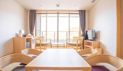 Japanese-Style Room