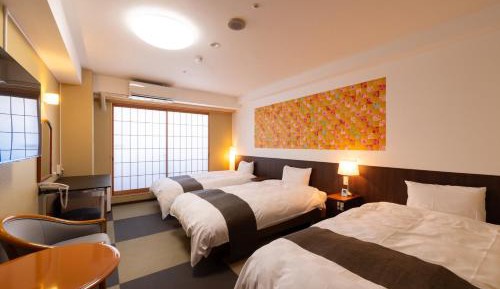 Triple Room