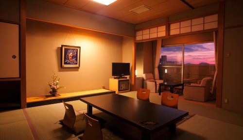 Japanese-Style Room