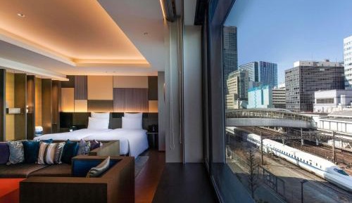 Superior King Suite with Lounge Access