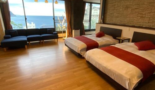 Twin Room with Private External Bathroom