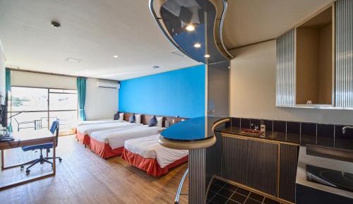 Deluxe Family Room
