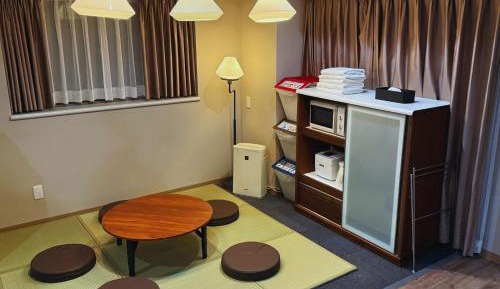 Economy Family Room