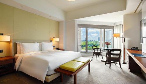 Deluxe King Room