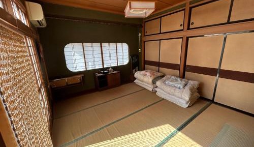 Triple Room with Shared Bathroom
