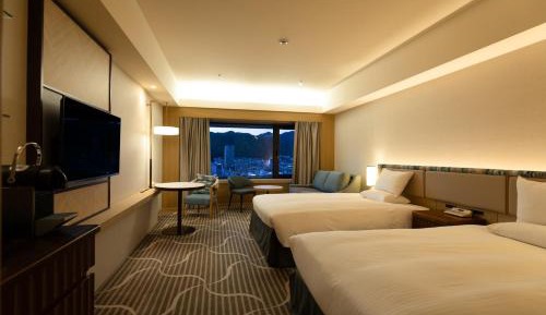 Deluxe Room Selected at Check-In (28th-33th Floor) - Non-Smoking (Single Use)