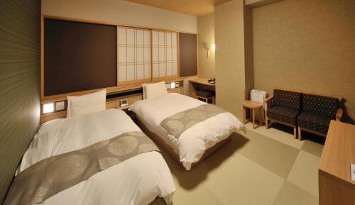 Twin Room with Shower