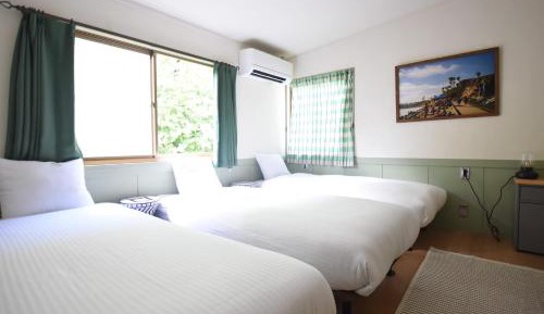 Economy Triple Room
