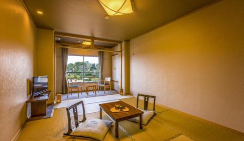 Standard Japanese-Style-Room(Garden View) - Shared Bathroom - Non-Smoking