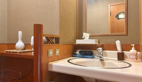 Economy Twin Room