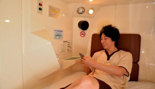 Male Capsule Room