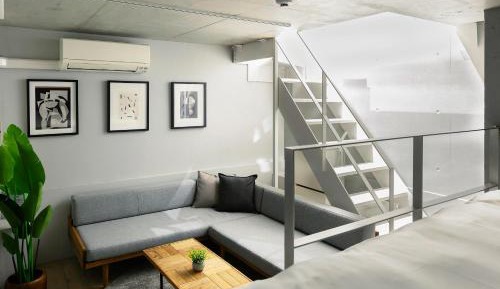 One-Bedroom Premier Apartment