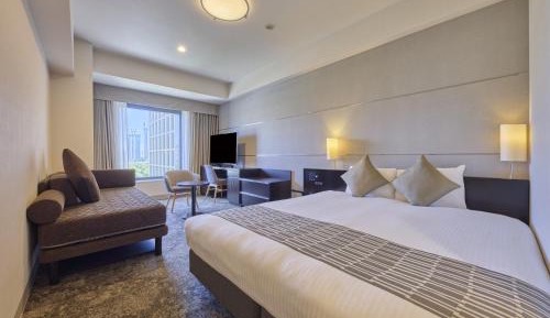 Deluxe King Room (30sqm) with Sofa Bed for 3 people - Non-Smoking - High Floor
