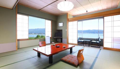 Quadruple Room with Lake View