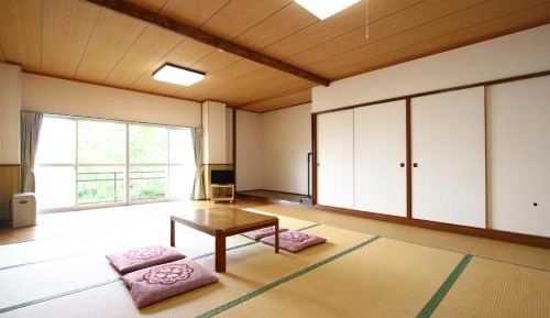 Family Room with Mountain View