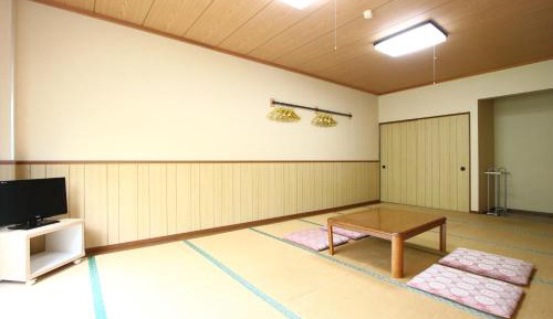 Japanese-Style Quadruple Room