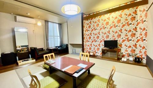 Japanese-Style Quadruple Room
