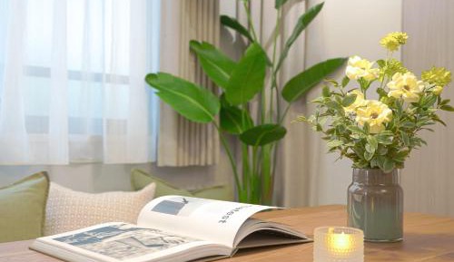 One-Bedroom Apartment - Non-Smoking