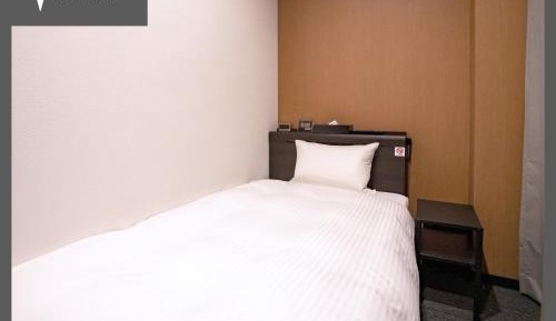 [Male Only] Single Room with Shared Shower and Toilet