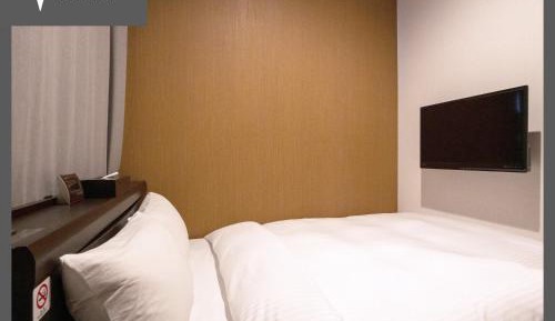 [Male Only] Single Room with Shared Shower and Toilet