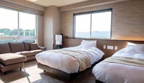 Twin Room with Mountain View