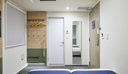 Compact Twin Room