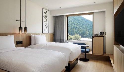 Standard  Guest Room  with  2 Twin/Single Bed(s)