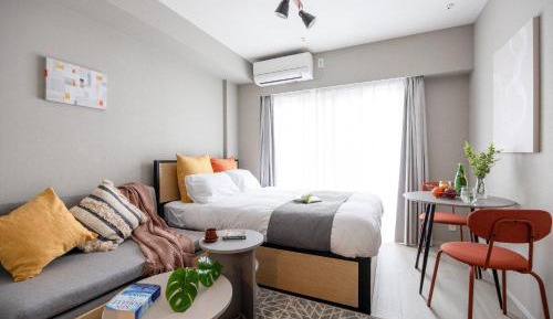 One-Bedroom Apartment with Balcony