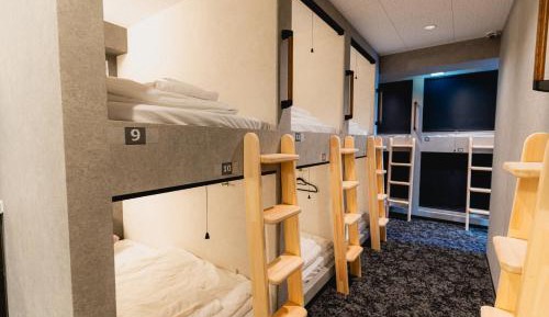 Single Bed in Mixed Dormitory Room