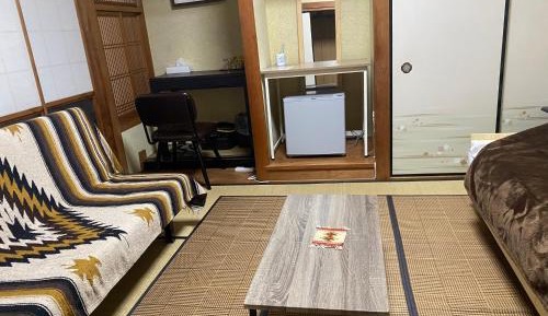 Economy Twin Room