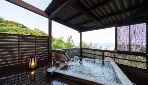 Twin Room with Private External Bathroom