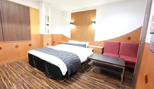 Standard Queen Room