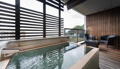 Superior Twin Room with Open-Air Bath - Annex