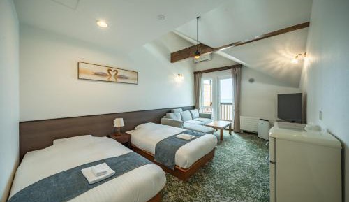 Deluxe Twin Room with Sea View