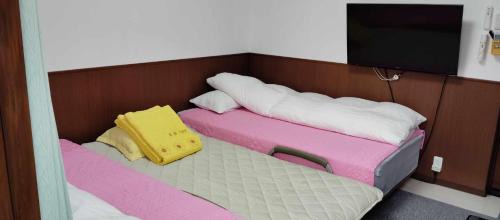 Triple Room with Shared Bathroom