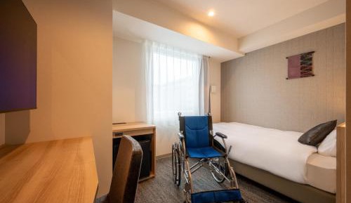 Universal Single Room - Non-Smoking